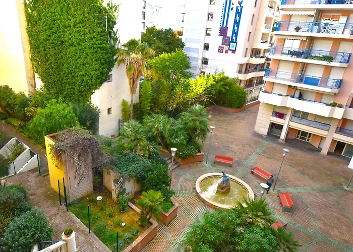 Le Jardin Des Muses -Parking Prive - Centre-Ville - Bord De Mer